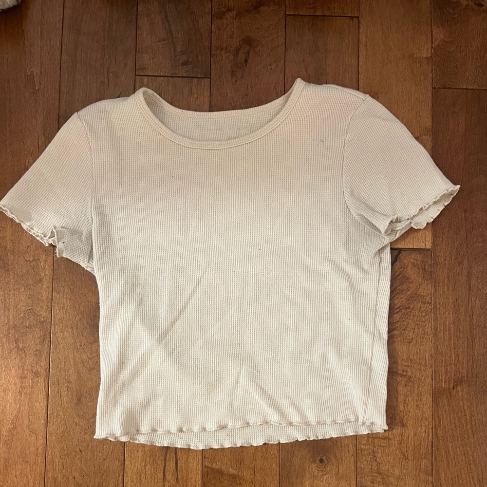 American Eagle Cropped ruffle Tee
